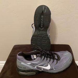 Max air Nike Shoes , size 12